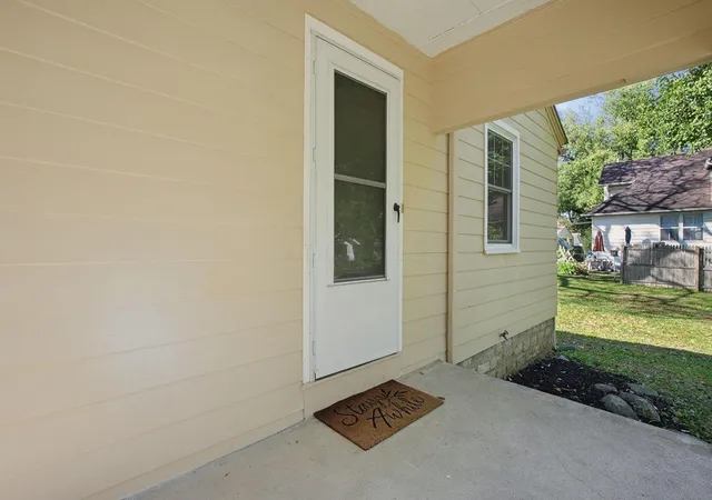 Photo 4 of Single family home for sale at 119 Landers Ave, Columbus, OH 43207 | MLS# 226040475 | Listing updated on 2026-10-26