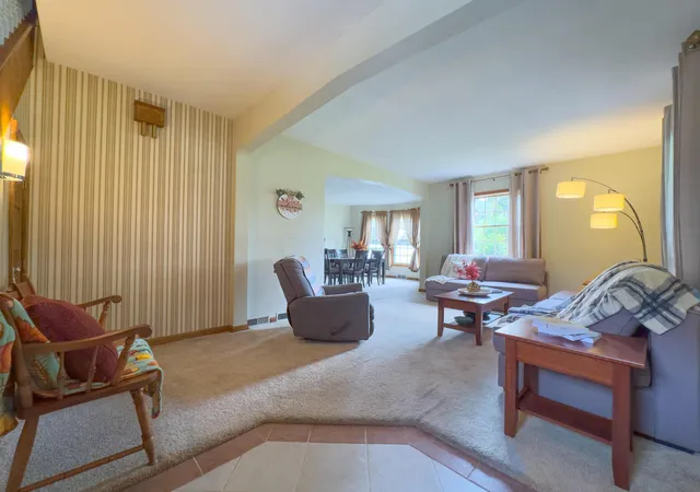 Photo 2 of Single family home for sale at 1100 S Walnut St, Van Wert, OH 45891 | MLS# 226039489 | Listing updated on 2026-10-25