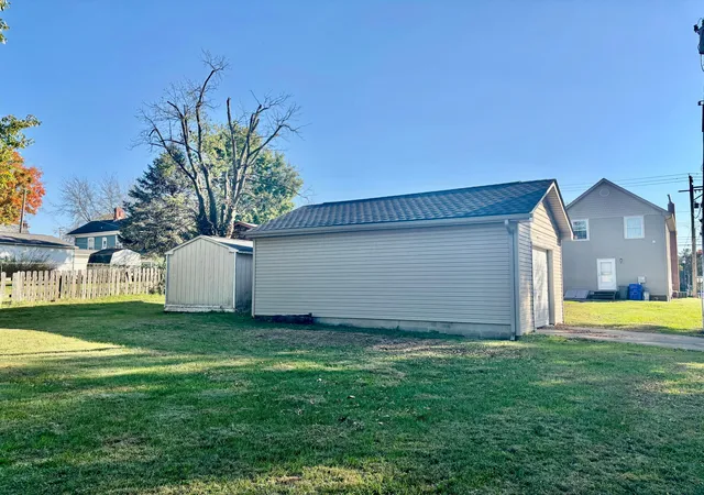 Photo 1 of Single family home for sale at 624 Blacklick St, Groveport, OH 43125 | MLS# 226039505 | Listing updated on 2026-10-27