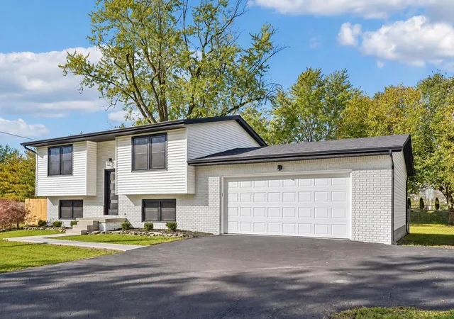 Photo 1 of Single family home for sale at 3731 Behm Rd, Columbus, OH 43207 | MLS# 226039993 | Listing updated on 2026-10-28