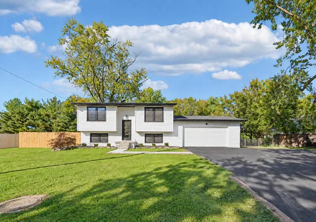 Photo 3 of Single family home for sale at 3731 Behm Rd, Columbus, OH 43207 | MLS# 226039993 | Listing updated on 2026-10-28