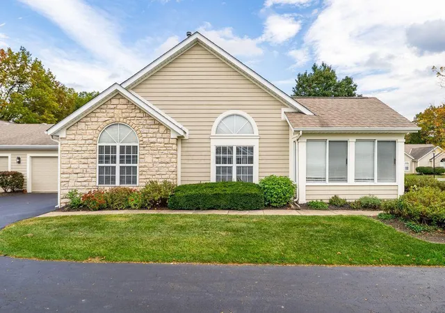 Photo 3 of Condo for sale at 789 Windward Ln #Bldg 5 Unit 5, Columbus, OH 43230 | MLS# 226039563 | Listing updated on 2026-10-28