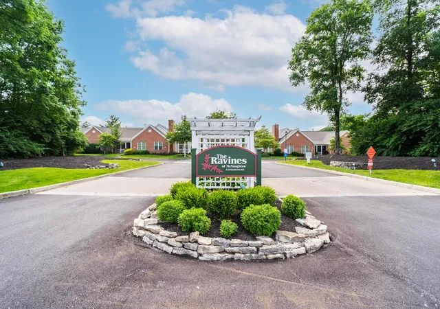 Photo 2 of Condo for sale at 5882 Oak Path Ln, Columbus, OH 43213 | MLS# 226039565 | Listing updated on 2026-10-19