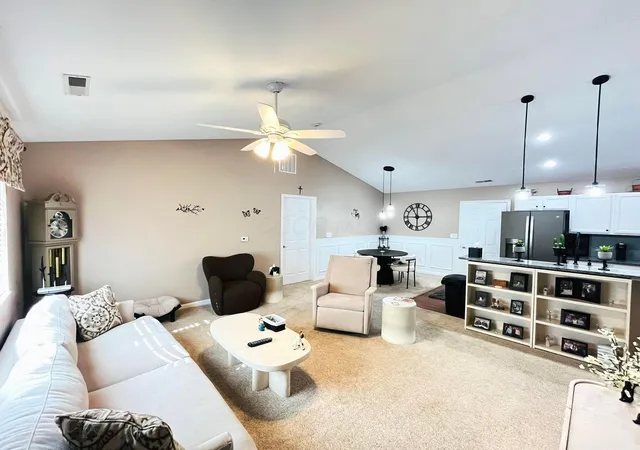 Listing Photo 5 - Condo for sale in building located at 245 Wildwood Ct, Heath, OH 43056