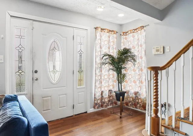 Photo 4 of Single family home for sale at 1774 E N Broadway St, Columbus, OH 43224 | MLS# 226039559 | Listing updated on 2026-10-19