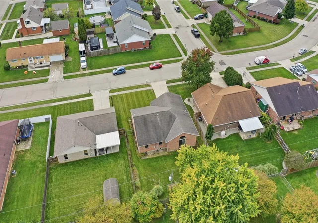 Photo 4 of Single family home for sale at 1762 Delmar Dr, Springfield, OH 45503 | MLS# 226039570 | Listing updated on 2026-10-30