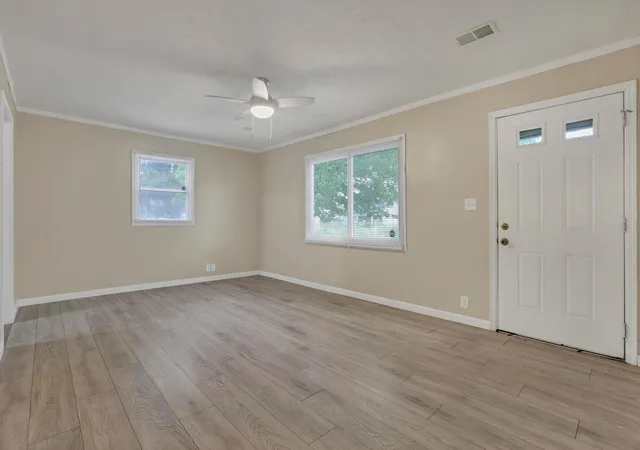 Photo 2 of Single family home for sale at 4546 Saint Anthony Ln, Columbus, OH 43213 | MLS# 226039597 | Listing updated on 2026-10-29