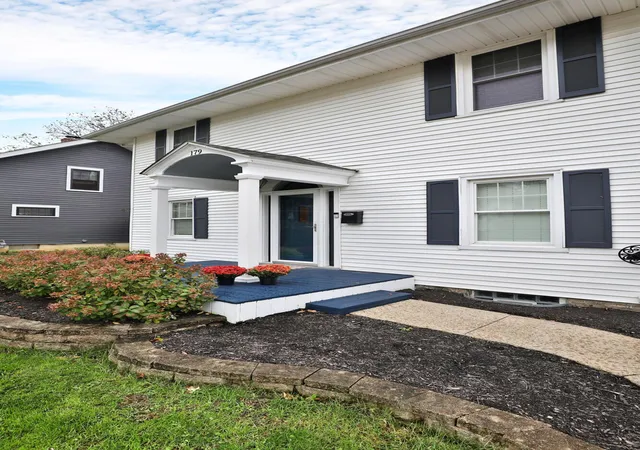 Photo 2 of Single family home for sale at 179 E Lakeview Ave, Columbus, OH 43202 | MLS# 226039647 | Listing updated on 2026-10-26