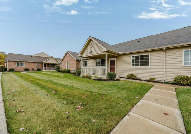 Photo 2 of Condo for sale at 4330 Cobbleton Grv Cir #15, Canal Winchester, OH 43110 | MLS# 226039730 | Listing updated on 2026-10-26
