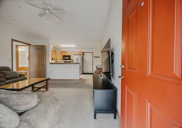 Photo 3 of Condo for sale at 4330 Cobbleton Grv Cir #15, Canal Winchester, OH 43110 | MLS# 226039730 | Listing updated on 2026-10-26