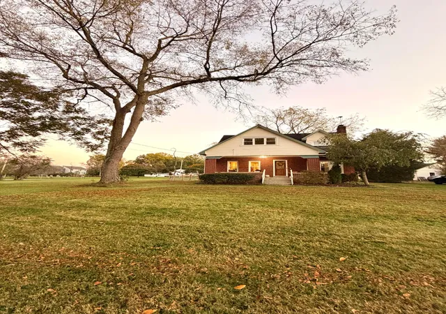 Photo 2 of Single family home for sale at 4953 E Walnut St, Westerville, OH 43081 | MLS# 226040195 | Listing updated on 2026-10-22
