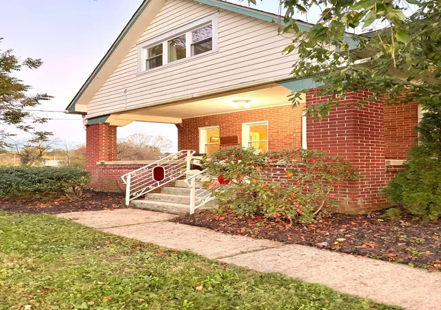 Photo 3 of Single family home for sale at 4953 E Walnut St, Westerville, OH 43081 | MLS# 226040195 | Listing updated on 2026-10-22