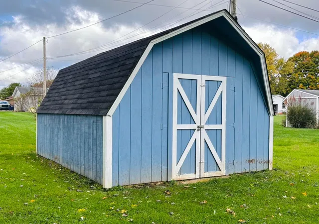 Photo 2 of Single family home for sale at 1381 Surrey Downs Rd, Newark, OH 43055 | MLS# 226039642 | Listing updated on 2026-10-29