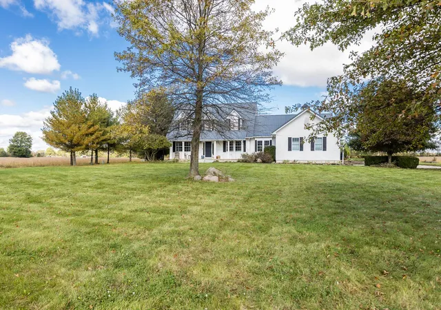 Photo 3 of Sale Pending at 3840 Bean Oller Rd, Delaware, OH 43015 | MLS# 226039655 | Listing updated on 2026-10-19
