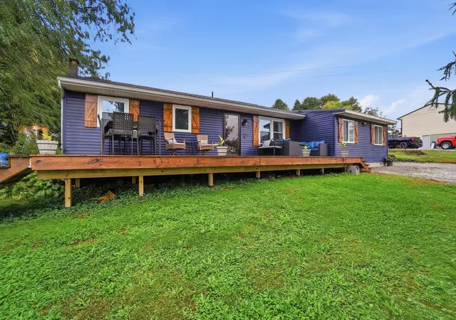 Photo 1 of Single family home for sale at 5865 Wilson Rd NW, Lancaster, OH 43130 | MLS# 226039707 | Listing updated on 2026-10-26