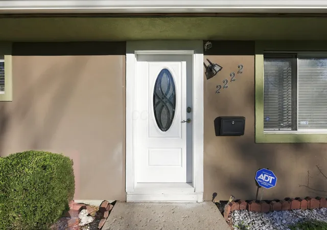 Photo 3 of Single family home for sale at 2222 Century Dr, Columbus, OH 43211 | MLS# 226039664 | Listing updated on 2026-10-20