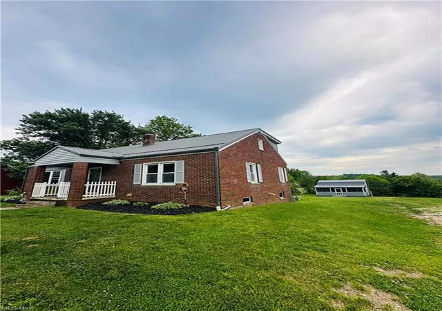 Photo 2 of Single family home for sale at 5966 Fairdale Dr, Cambridge, OH 43725 | MLS# 226039661 | Listing updated on 2026-10-21