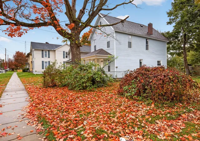 Photo 2 of Single family home for sale at 427 Park St, Marion, OH 43302 | MLS# 226039698 | Listing updated on 2026-10-22