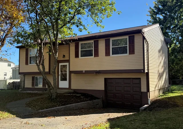 Photo 1 of Single family home for sale at 6673 Centennial Dr, Reynoldsburg, OH 43068 | MLS# 226039792 | Listing updated on 2026-10-27