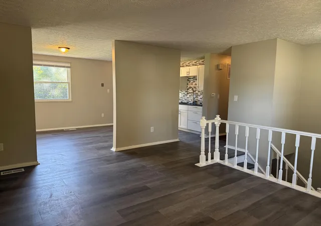 Photo 4 of Single family home for sale at 6673 Centennial Dr, Reynoldsburg, OH 43068 | MLS# 226039792 | Listing updated on 2026-10-27