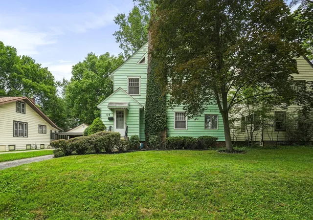 Photo 1 of Single family home for sale at 126 Erie Rd, Columbus, OH 43214 | MLS# 226039681 | Listing updated on 2026-10-19