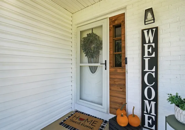 Photo 1 of Single family home for sale at 1520 State Route 29 NE, London, OH 43140 | MLS# 226039837 | Listing updated on 2026-10-24
