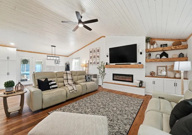 Photo 4 of Single family home for sale at 1520 State Route 29 NE, London, OH 43140 | MLS# 226039837 | Listing updated on 2026-10-24