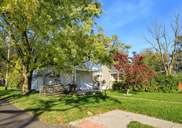 Photo 4 of Single family home for sale at 1262 Manchester Ave, Columbus, OH 43211 | MLS# 226040445 | Listing updated on 2026-10-23