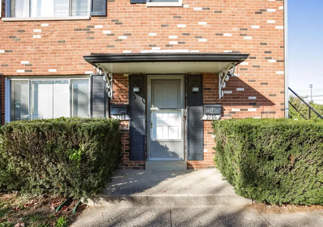 Photo 4 of House for sale at 3706 Arnelle Rd #3706-3708, Columbus, OH 43228 | MLS# 226040136 | Listing updated on 2026-10-27