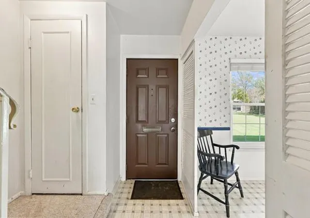 Photo 3 of Condo for sale at 4679 Tarryton Ct S #12E, Columbus, OH 43228 | MLS# 226039869 | Listing updated on 2026-10-26