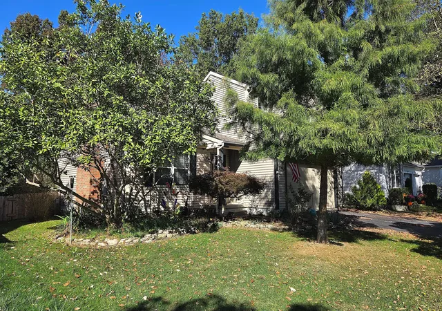 Photo 2 of Single family home for sale at 341 Stonhope Dr, Delaware, OH 43015 | MLS# 226039711 | Listing updated on 2026-10-24