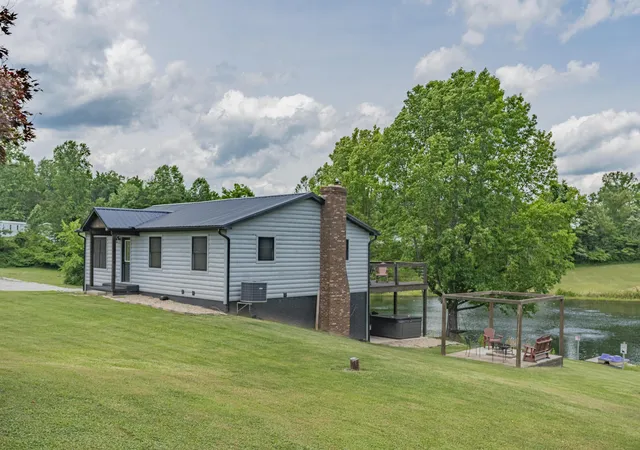 Photo 2 of Single family home for sale at 20540 State Route 93 S, Logan, OH 43138 | MLS# 226039860 | Listing updated on 2026-10-22