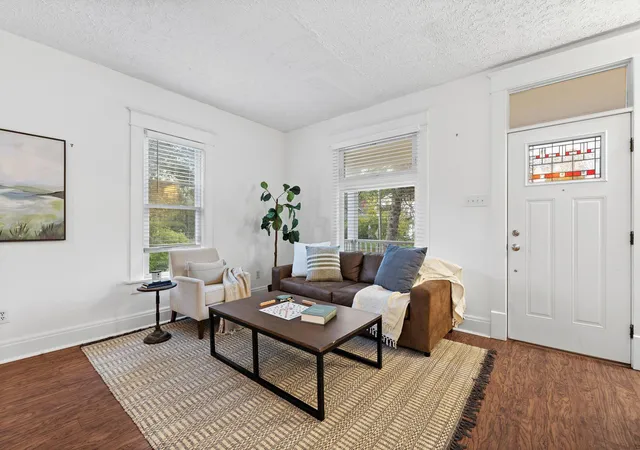 Photo 3 of Single family home for sale at 136 W N Broadway, Columbus, OH 43214 | MLS# 226039998 | Listing updated on 2026-10-28