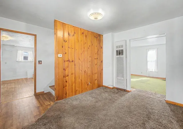 Photo 4 of Single family home for sale at 402 S Harrison St, Mount Vernon, OH 43050 | MLS# 226039721 | Listing updated on 2026-10-26