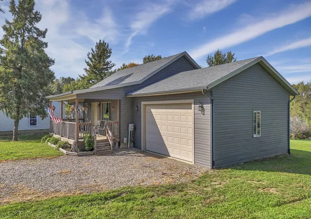 Photo 1 of Single family home for sale at 8430 Bowers Rd SW, Amanda, OH 43102 | MLS# 226039827 | Listing updated on 2026-10-26