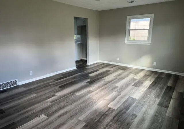 Photo 3 of Single family home for sale at 55 Santa Maria Ln, Columbus, OH 43213 | MLS# 226039761 | Listing updated on 2026-10-19
