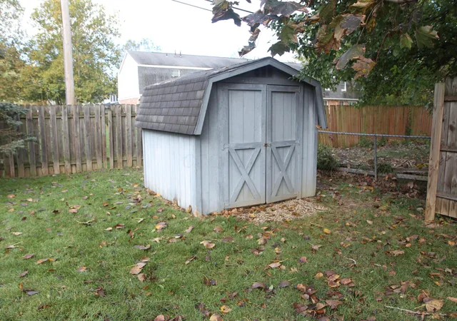 Photo 3 of Single family home for sale at 579 Executive Blvd, Delaware, OH 43015 | MLS# 226039787 | Listing updated on 2026-10-27