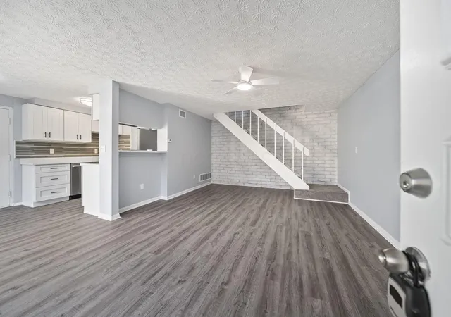 Photo 2 of Condo for sale at 2538 Nassau Dr #29B, Columbus, OH 43232 | MLS# 226039777 | Listing updated on 2026-10-23