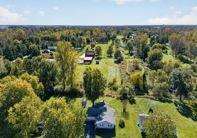 Photo 3 of Single family home for sale at 1769 Linn Hipsher Rd, Marion, OH 43302 | MLS# 226040012 | Listing updated on 2026-10-23