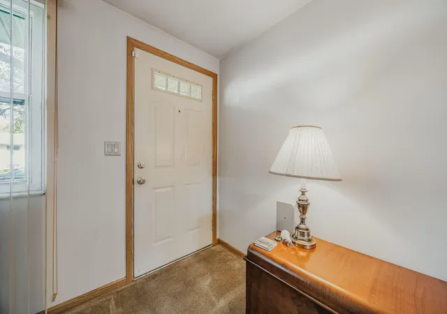 Photo 4 of Sale Pending at 2073 Tupsfield Rd, Columbus, OH 43229 | MLS# 226040421 | Listing updated on 2026-10-26