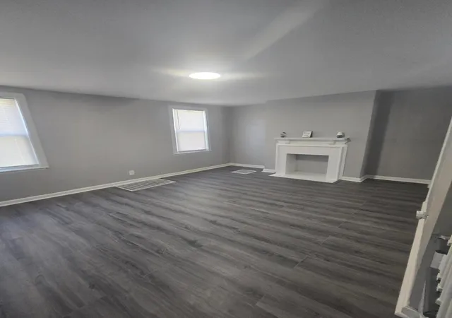 Photo 2 of Single family home for sale at 1301 W Town St, Columbus, OH 43222 | MLS# 226039823 | Listing updated on 2026-10-20
