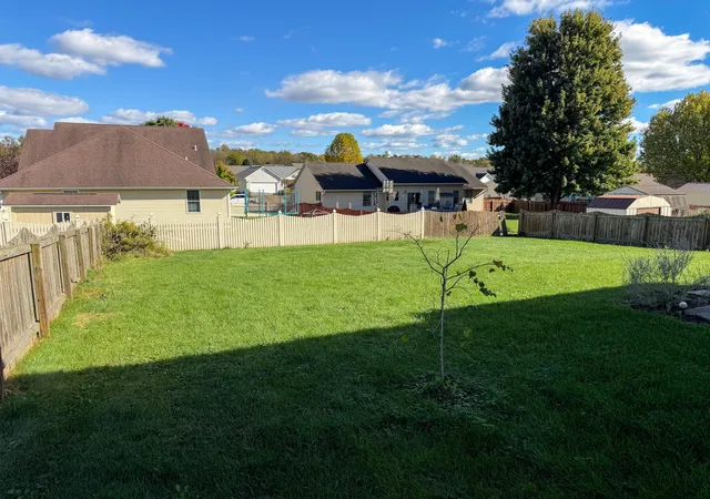 Photo 3 of Single family home for sale at 2486 Sheridan Dr, Lancaster, OH 43130 | MLS# 226040085 | Listing updated on 2026-10-29
