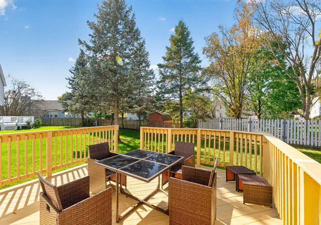 Photo 4 of Single family home for sale at 1537 Weiskopf Dr, Columbus, OH 43228 | MLS# 226040314 | Listing updated on 2026-10-23