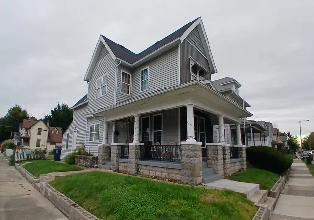 Photo 1 of Single family home for sale at 331 S Western Ave, Springfield, OH 45506 | MLS# 226039953 | Listing updated on 2026-10-21