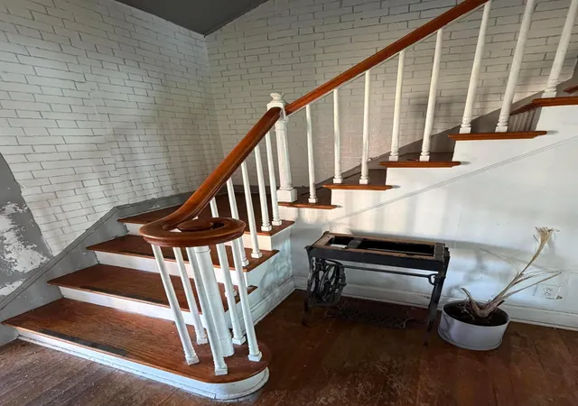 Photo 2 of Sale Pending at 231 Lakeview Dr, Buckeye Lake, OH 43008 | MLS# 226040153 | Listing updated on 2026-10-24