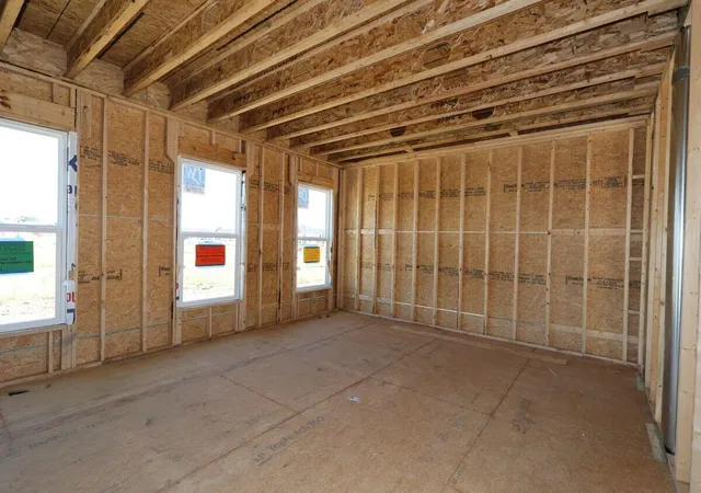 Photo 2 of Single family home for sale at 8092 Griffin Dr, Reynoldsburg, OH 43068 | MLS# 226039892 | Listing updated on 2026-10-20