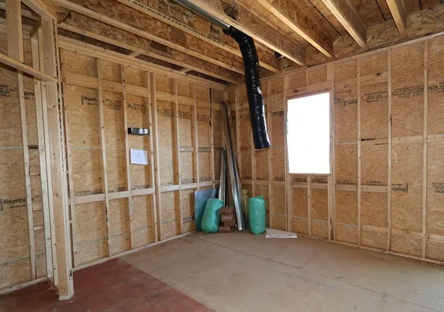 Photo 4 of Single family home for sale at 8092 Griffin Dr, Reynoldsburg, OH 43068 | MLS# 226039892 | Listing updated on 2026-10-20