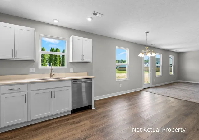 Photo 1 of Single family home for sale at 1355 Manor Dr, Columbus, OH 43232 | MLS# 226039912 | Listing updated on 2026-10-21