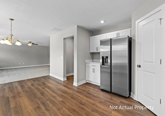 Photo 2 of Single family home for sale at 1355 Manor Dr, Columbus, OH 43232 | MLS# 226039912 | Listing updated on 2026-10-21
