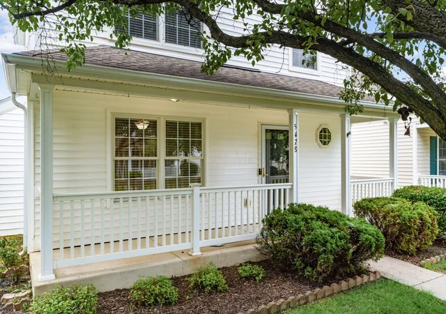 Listing Photo 2 - Condo for sale in building located at 5478 Poolbeg St, Canal Winchester, OH 43110 - Unit #268